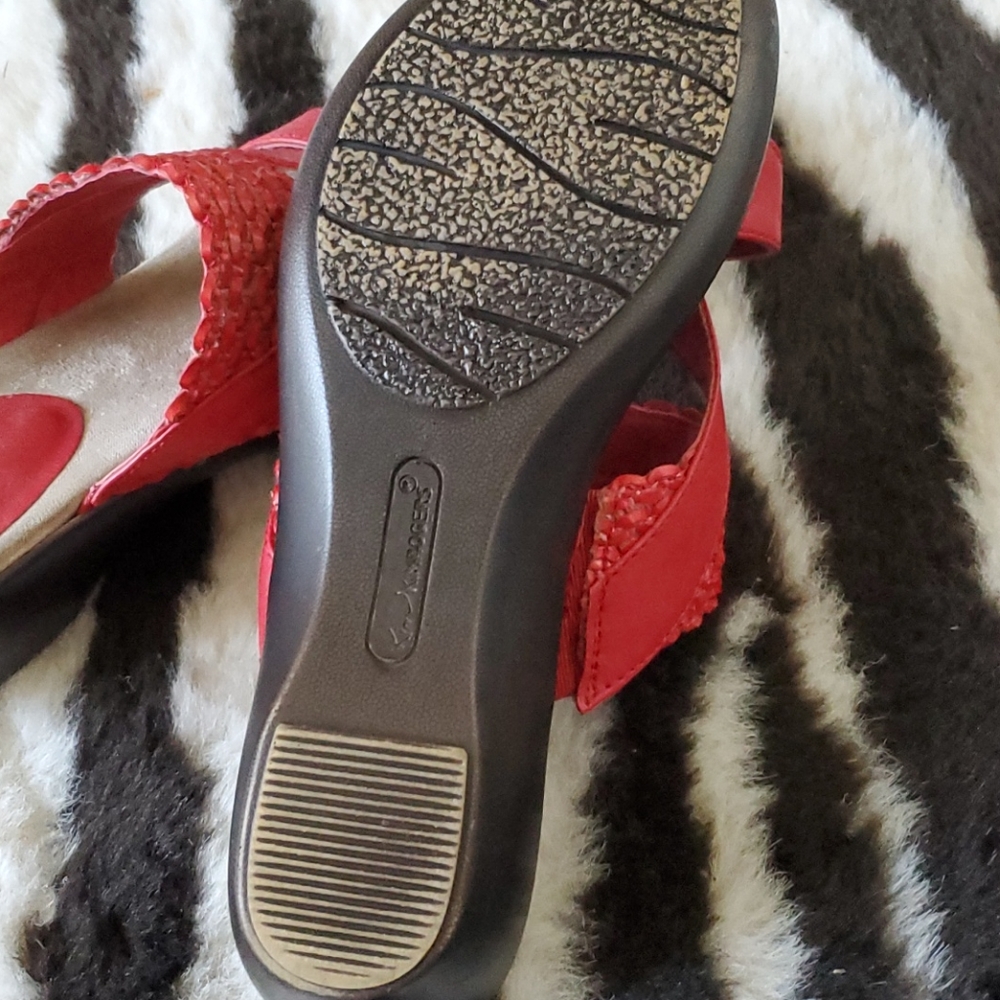 Red shoes - Picture 5 of 5